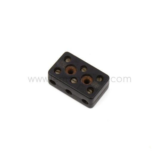 Wire connector block square 3x2 terminals